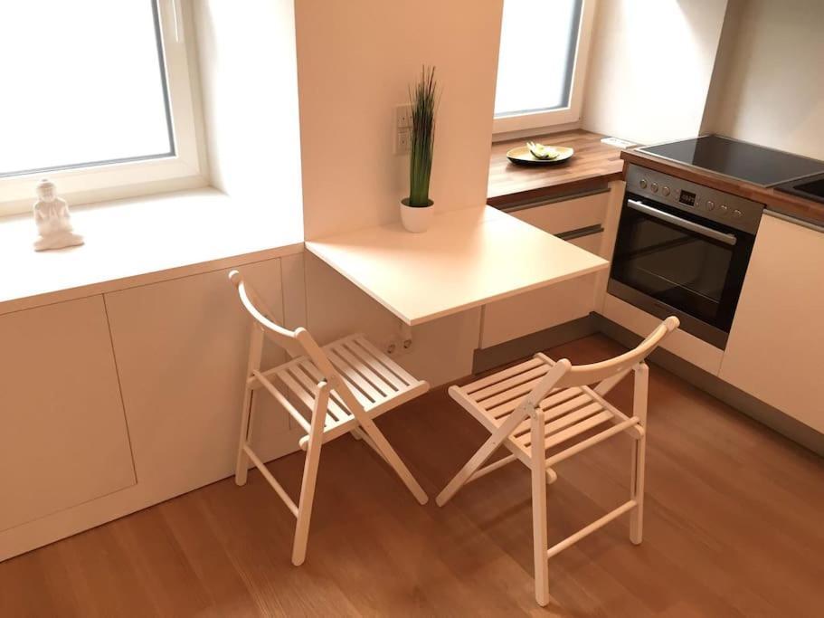 Akh - Uni 10min - Zentrum 10 Min Apartment Wien